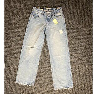 Brand new Low Loose Levis Jeans.